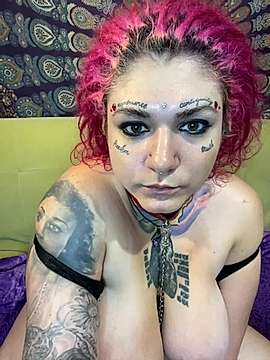 kalipsy naked stripping on cam for live sex video chat