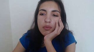 KatyySmile naked stripping on cam for live sex video chat