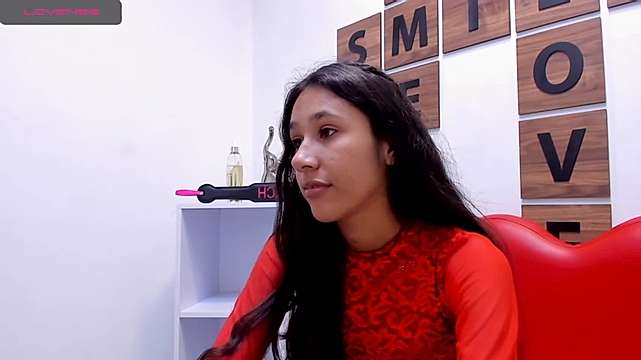 KeendallHilton naked stripping on cam for live sex video chat