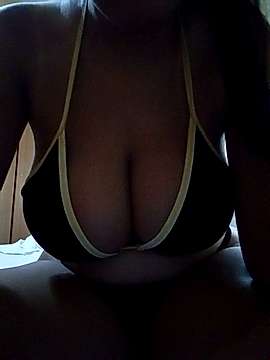 la_pantera_nera naked stripping on cam for live sex video chat