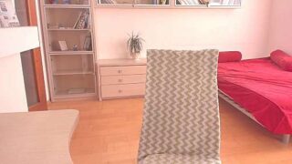 lind_sicute naked stripping on cam for live sex video chat