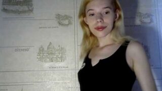 lira_fylgija20 naked stripping on cam for live sex video chat