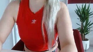 Lizze21 naked stripping on cam for live sex video chat