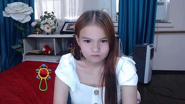 LuinLuei naked stripping on cam for live sex video chat