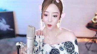 Mabel_baby naked stripping on cam for live sex video chat