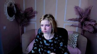 MagdalenGriffith naked stripping on cam for live sex video chat