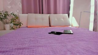 MargoIcon naked stripping on cam for live sex video chat