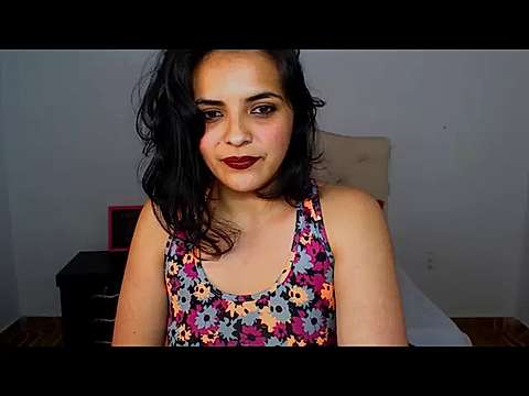 _mariana_01 naked stripping on cam for live sex video chat