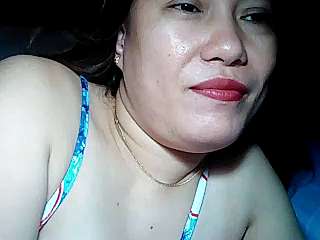 Marieh naked stripping on cam for live sex video chat