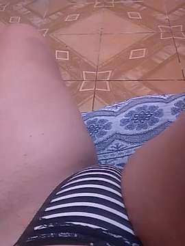 marrentinha naked stripping on cam for live sex video chat