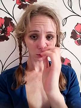 Maryfanny naked stripping on cam for live sex video chat