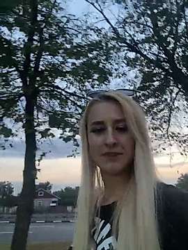 MerryWin naked stripping on cam for live sex video chat