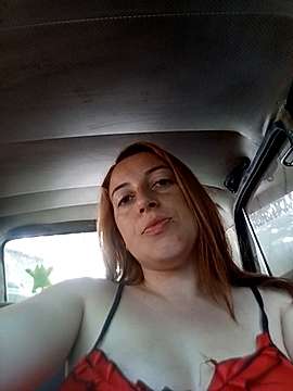 MichelleORed naked stripping on cam for live sex video chat