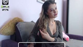 Mindynight naked stripping on cam for live sex video chat