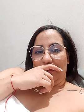 mirandalopezz1 naked stripping on cam for live sex video chat