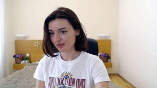 morepeaches naked stripping on cam for live sex video chat