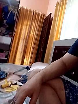 nudenichole naked stripping on cam for live sex video chat