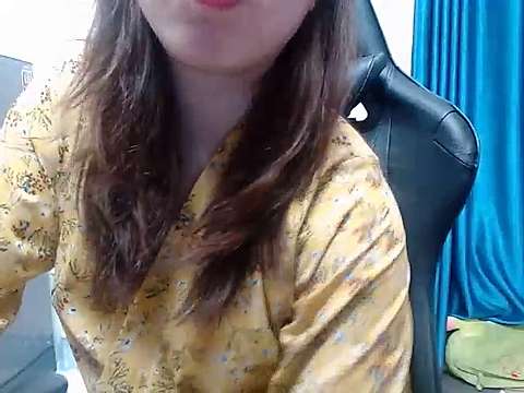 Okimfine2k naked stripping on cam for live sex video chat