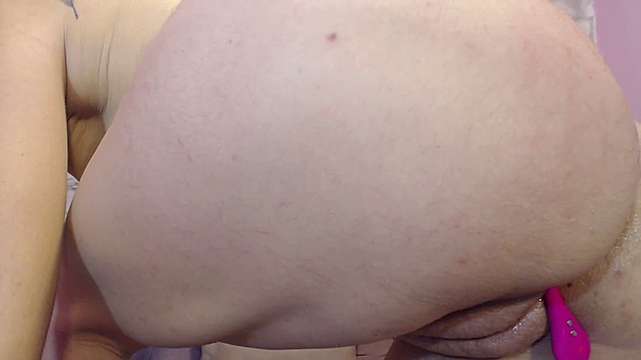 Orange_NiceGirl naked stripping on cam for live sex video chat