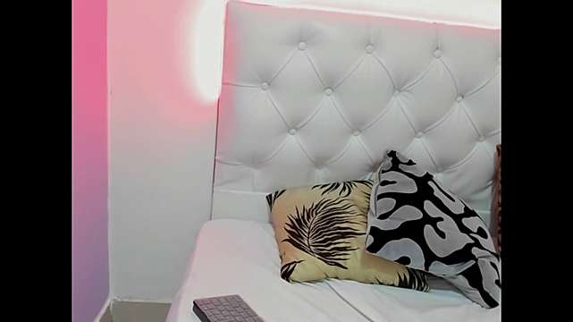 Oxanafranco naked stripping on cam for live sex video chat