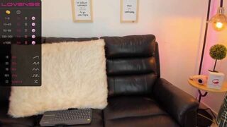 Pia_fiore naked stripping on cam for live sex video chat