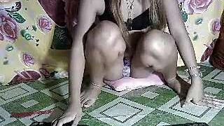 prettywomanxx naked stripping on cam for live sex video chat