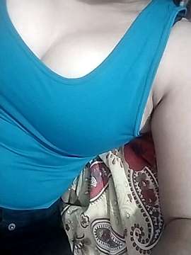Rasmika_08 naked stripping on cam for live sex video chat