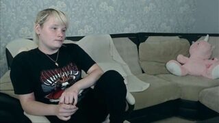 _Roxy_Foxy_ naked stripping on cam for live sex video chat