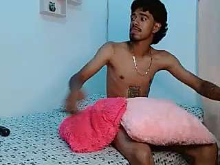 Samantha_k naked stripping on cam for live sex video chat