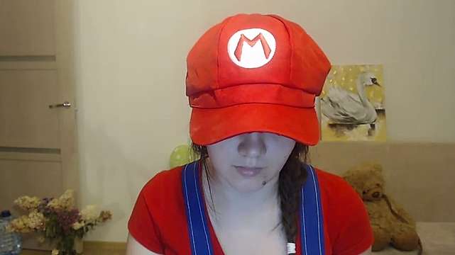 SandwichEnid naked stripping on cam for live sex video chat