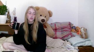 Sek_sella naked stripping on cam for live sex video chat