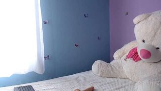 sharon_baby naked stripping on cam for live sex video chat