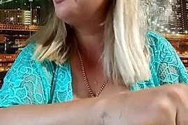 SindiHelen naked stripping on cam for live sex video chat