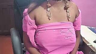 soniyaraj00 naked stripping on cam for live sex video chat