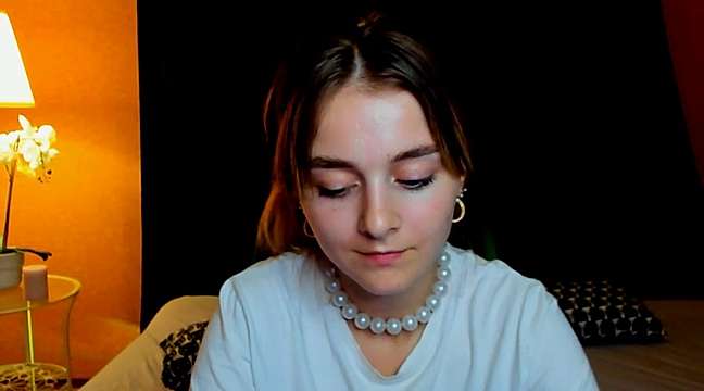 StelIaEvans naked stripping on cam for live sex video chat