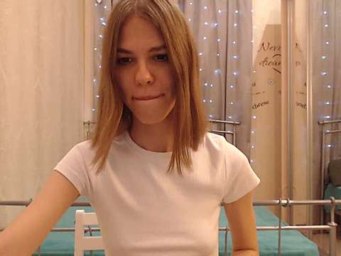 Sugar_Cat_ naked stripping on cam for live sex video chat