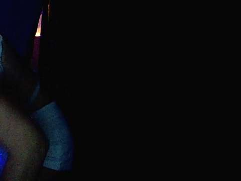 SunIIShine naked stripping on cam for live sex video chat