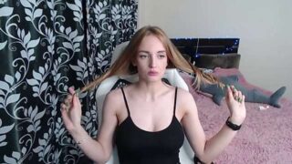 VictoriaEllis naked stripping on cam for live sex video chat