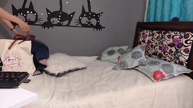 violet_charlotte naked stripping on cam for live sex video chat
