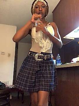 VioletsSinn naked stripping on cam for live sex video chat