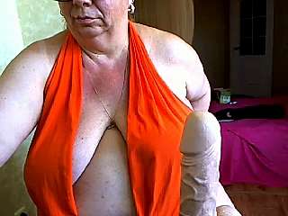 XPersik1938X naked stripping on cam for live sex video chat