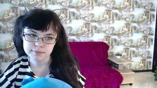 Yasmin_Ditto naked stripping on cam for live sex video chat