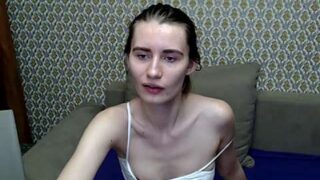 YrBelovedBella naked stripping on cam for live sex video chat