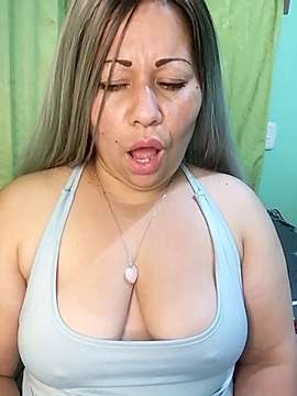 Zahira_willingx naked stripping on cam for live sex video chat