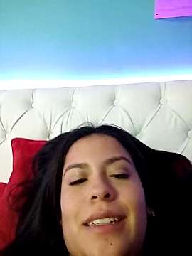 zoe_cruz1 naked stripping on cam for live sex video chat