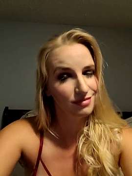 AlexisPeach naked stripping on cam for live sex video chat