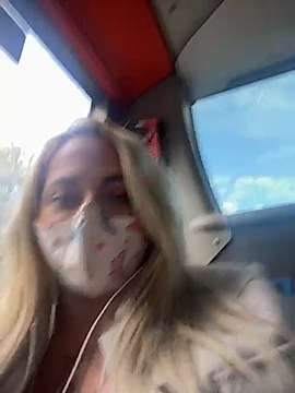 AllieButterfly naked stripping on cam for live sex video chat