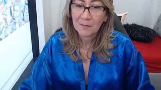 AshleyMilf_ naked stripping on cam for live sex video chat