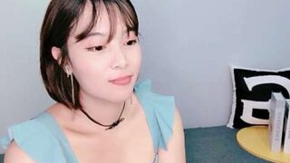 __Belle__ naked stripping on cam for live sex video chat