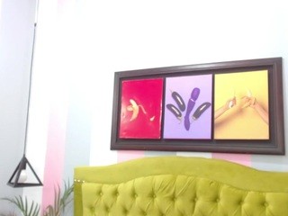 Candy-mur nude on cam – live sex chat